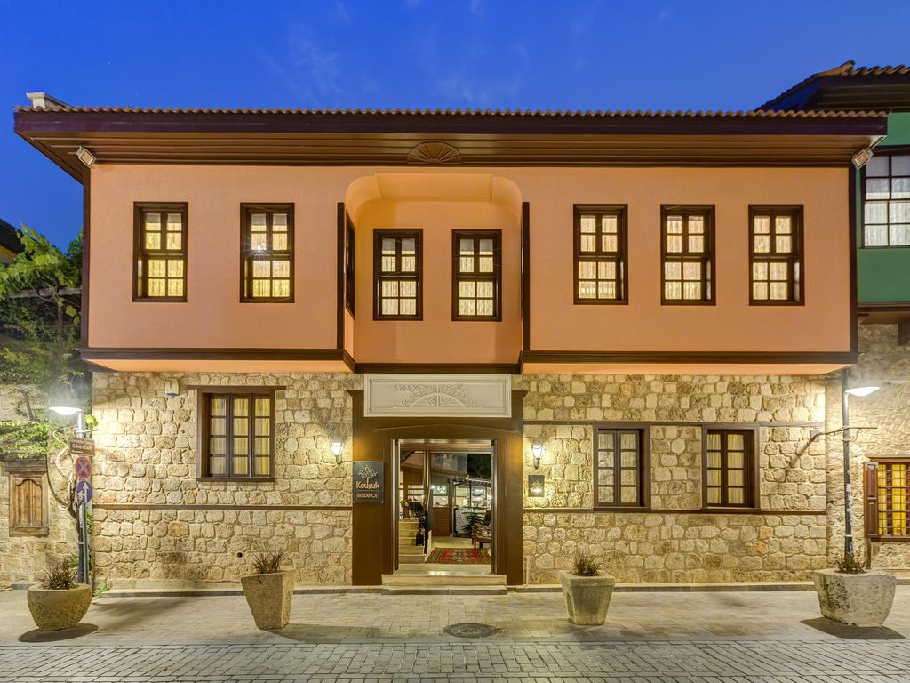 Kauçuk Residence Only Adults +10
