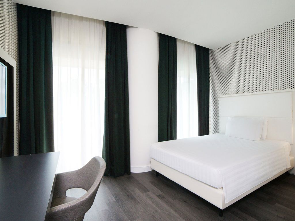 voco NOLA - NAPLES VULCANO BUONO by IHG