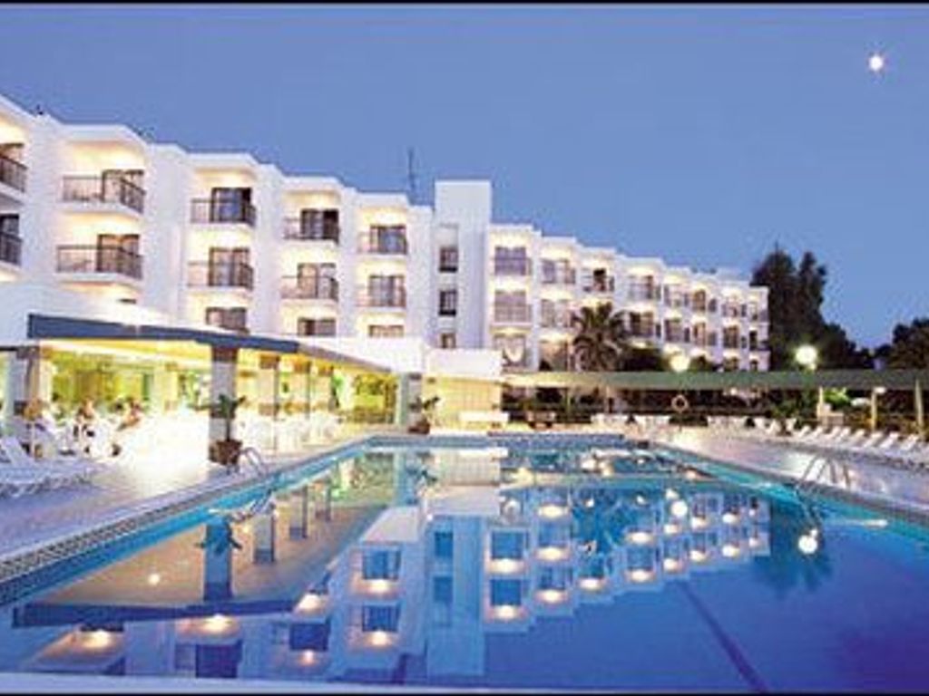 Aparthotel Nereida