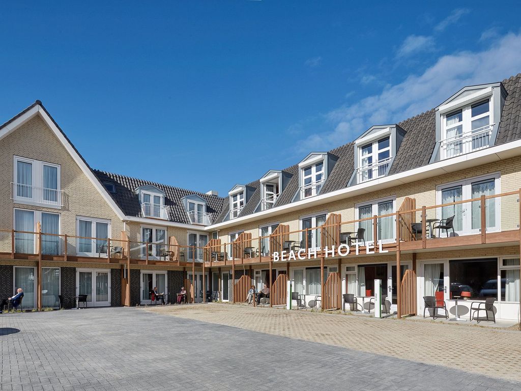 Beach Hotel