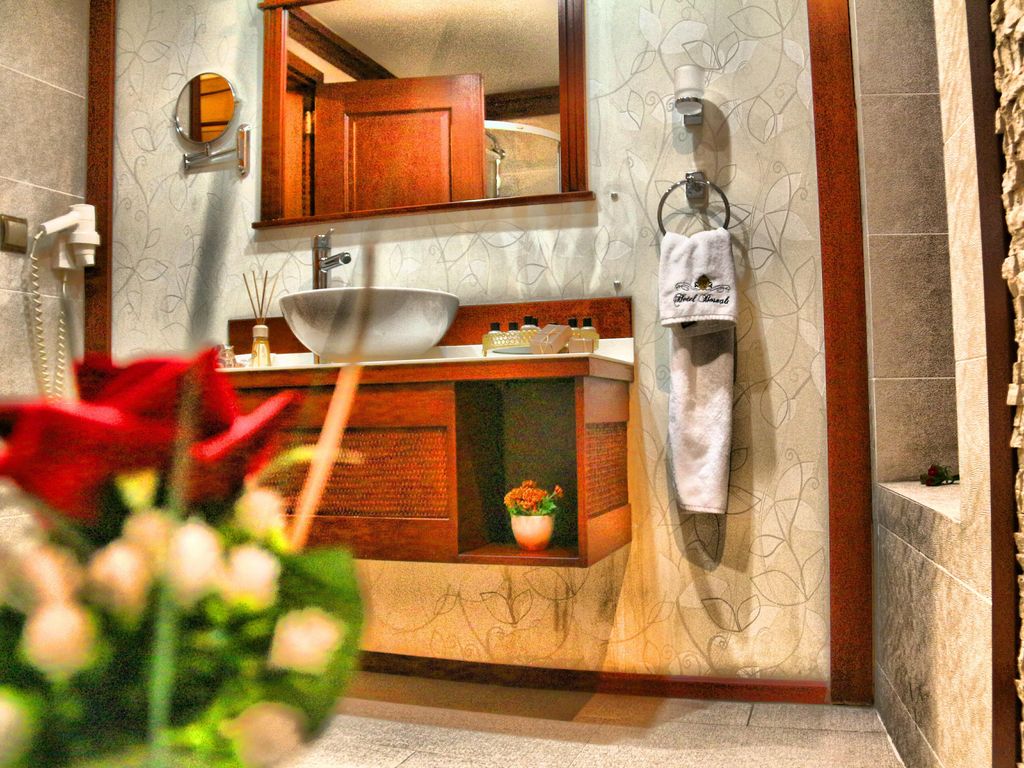 Bosnali Boutique