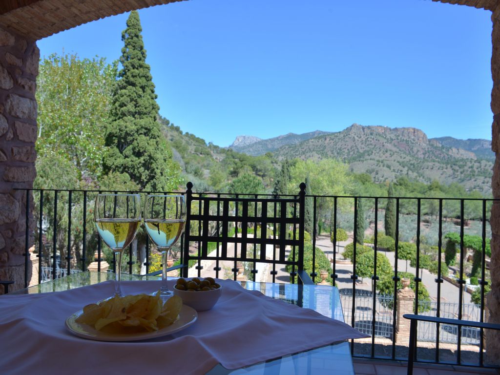 Hotel Jardines de La Santa