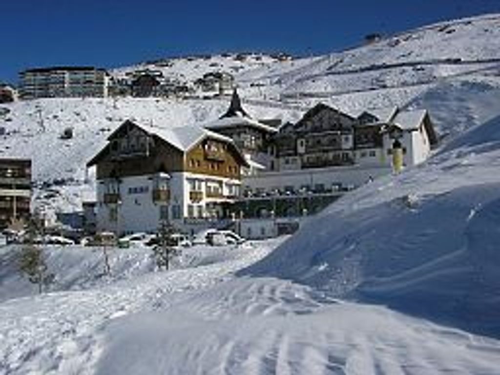 GRAN HOTEL MONACHIL
