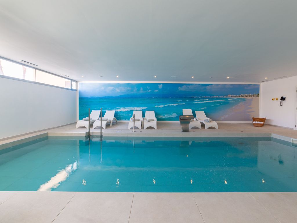 Reverence Life Hotel