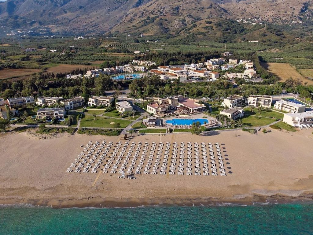 Pilot Beach Resort