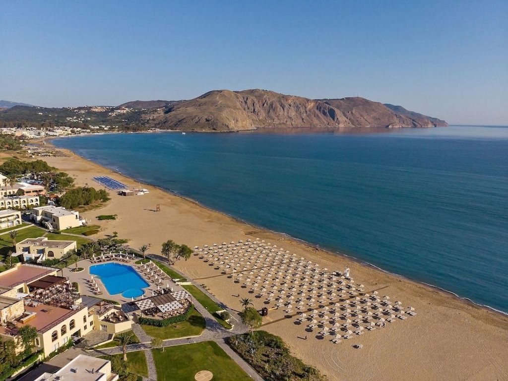 Pilot Beach Resort