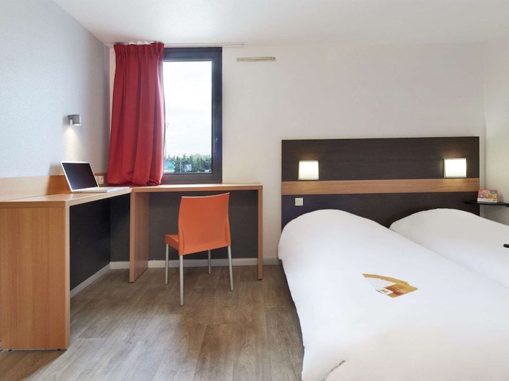 PREMIERE CLASSE PARIS OUEST - Gennevilliers Barbanniers Gennevilliers Barbanniers