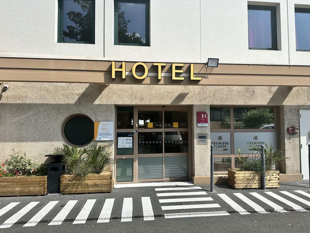 PREMIERE CLASSE PARIS OUEST - Gennevilliers Barbanniers Gennevilliers Barbanniers
