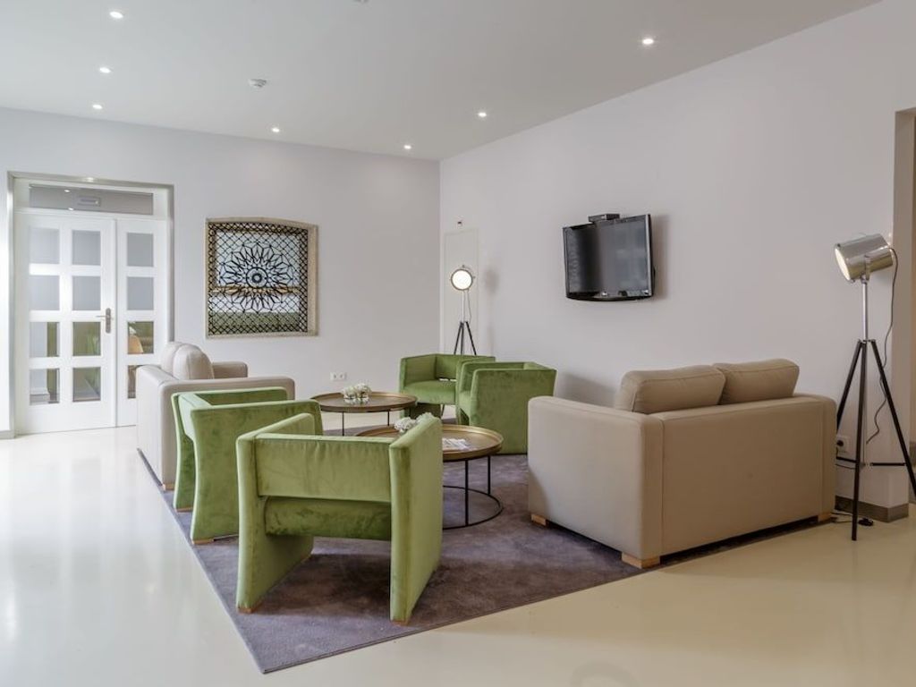 Porto Domus Hotel