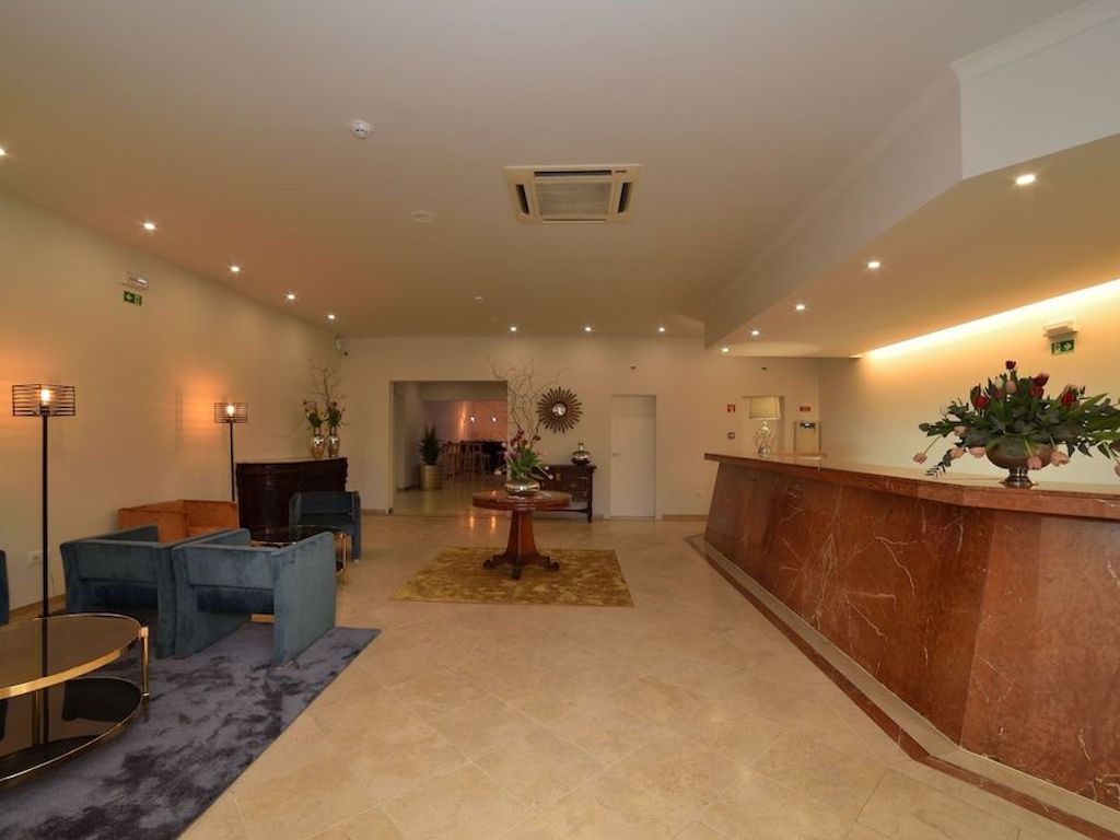 Porto Domus Hotel