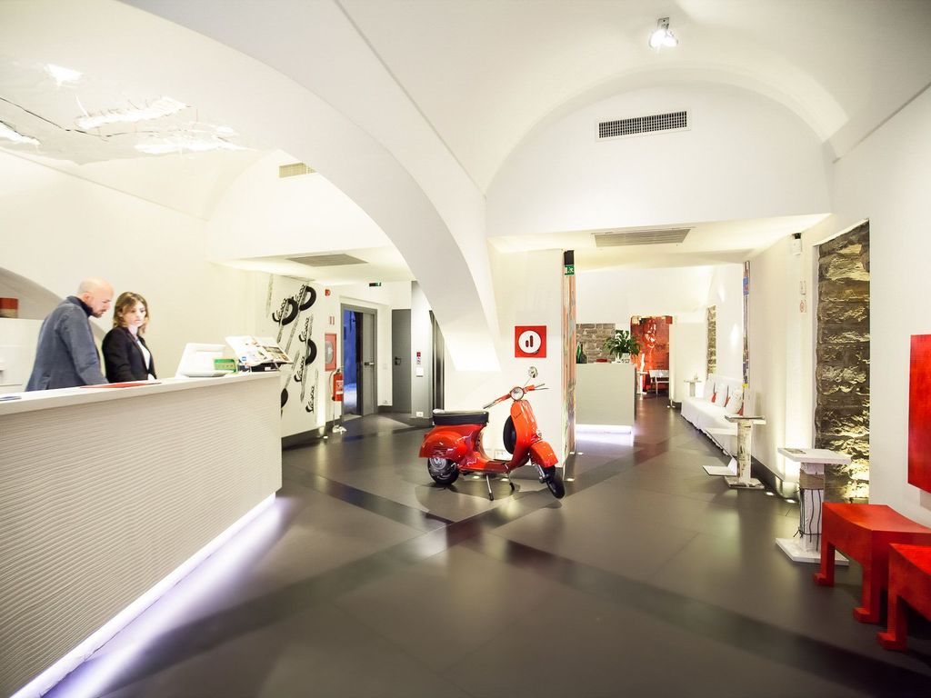 GombitHotel