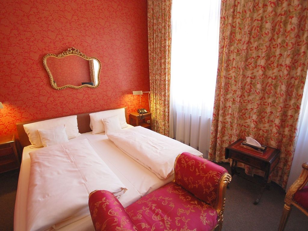 Das kleine Hotel