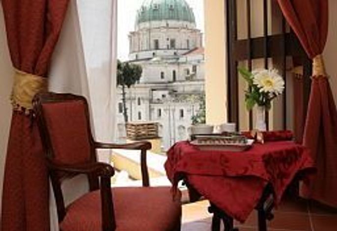 Capodimonte Grand Hotel