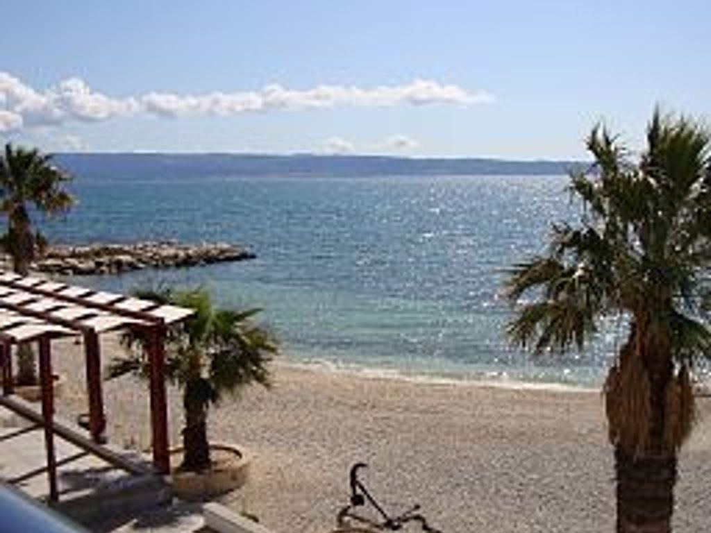 Beach hotel Split