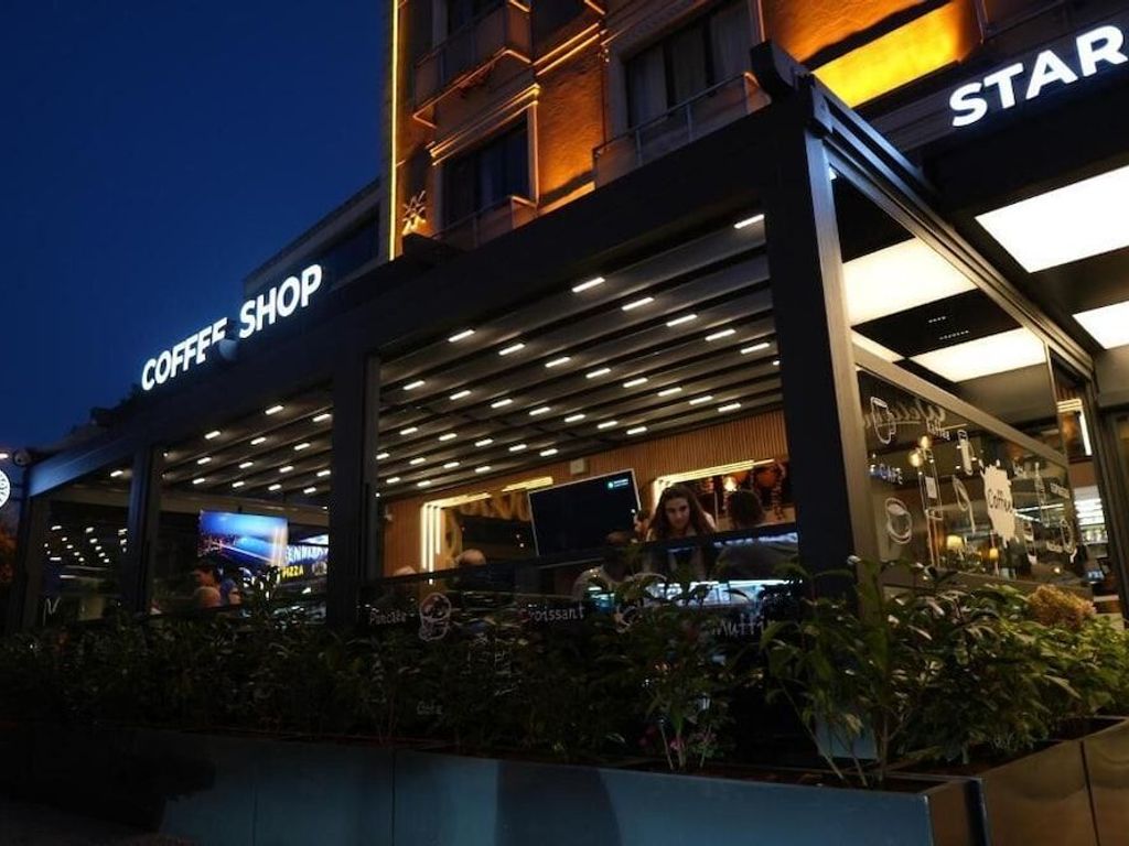 Star City Hotel
