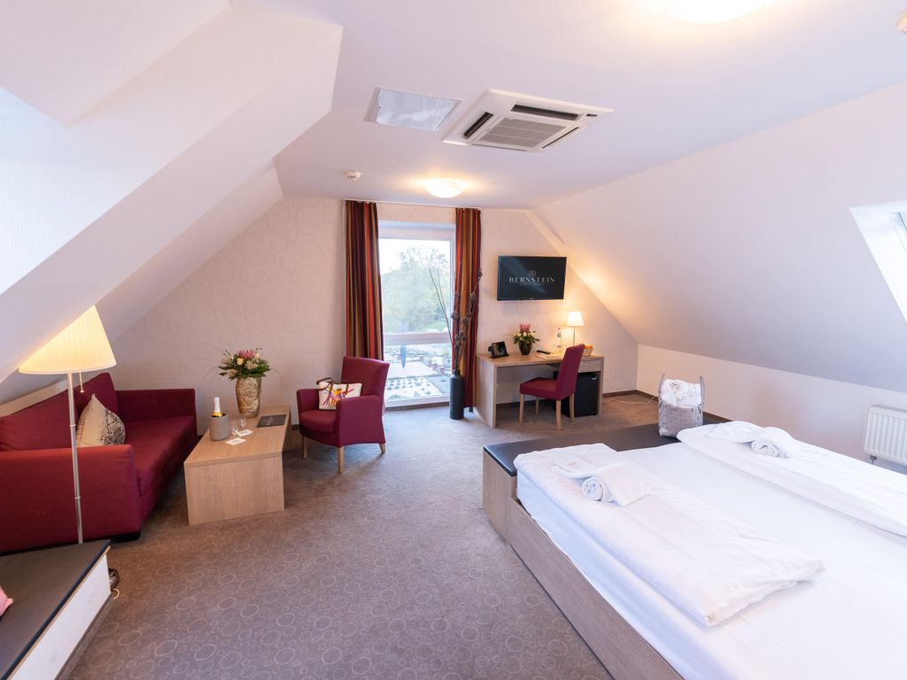 Bernstein Acamed Resort