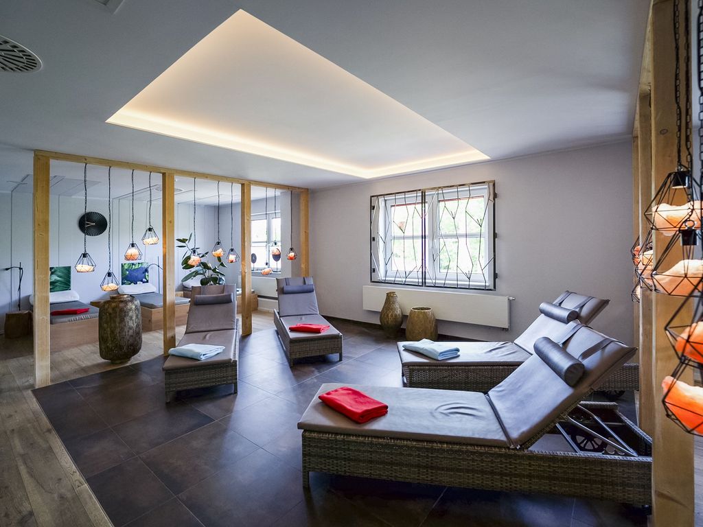 Bernstein Acamed Resort