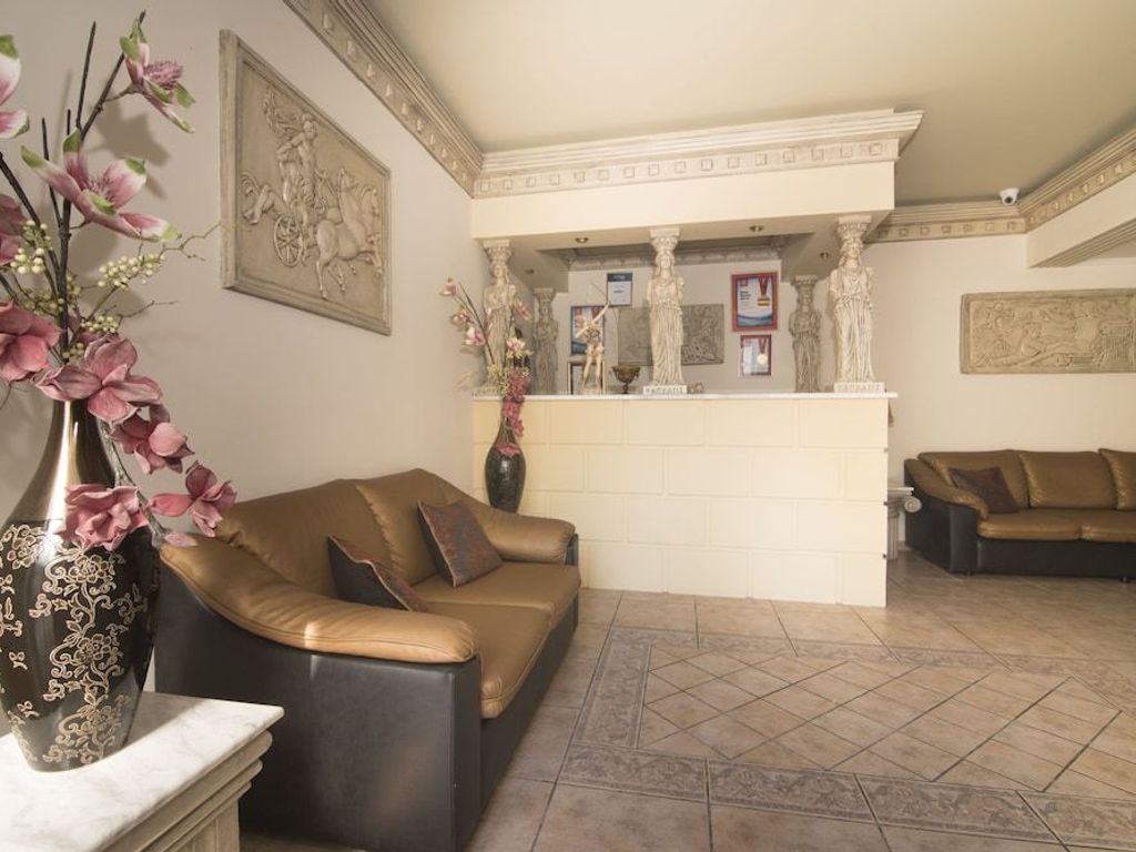 Parthenon Art Hotel