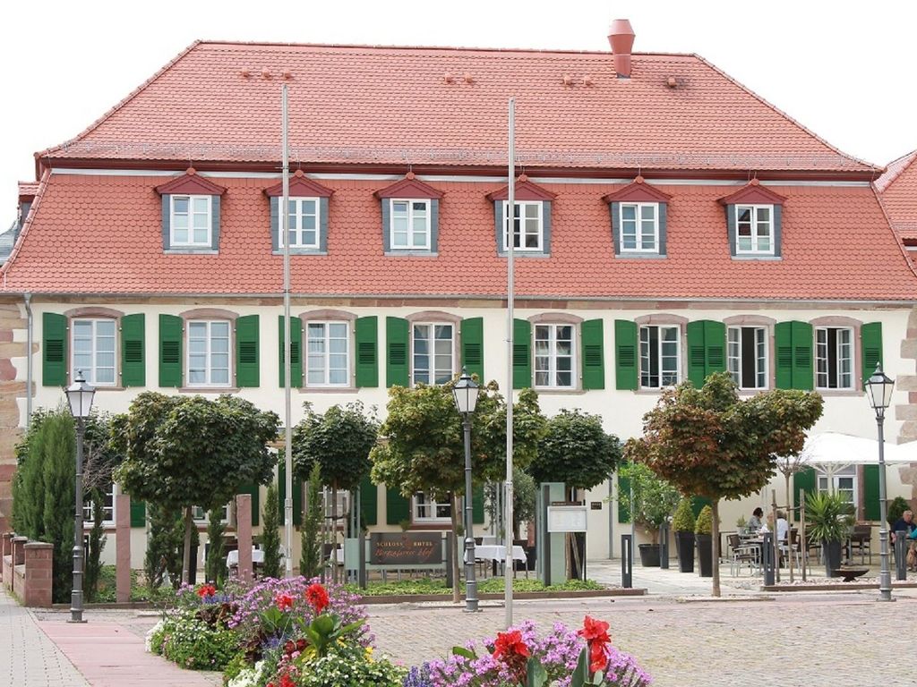 Bergzaberner Hof Schlosshotel
