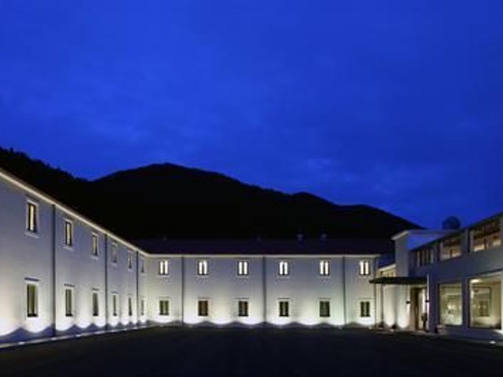 Seleni Suites Boutique Deluxe Hotel