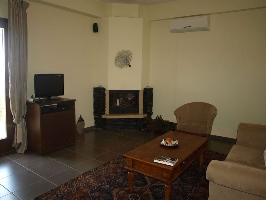 Porto Mani Suites