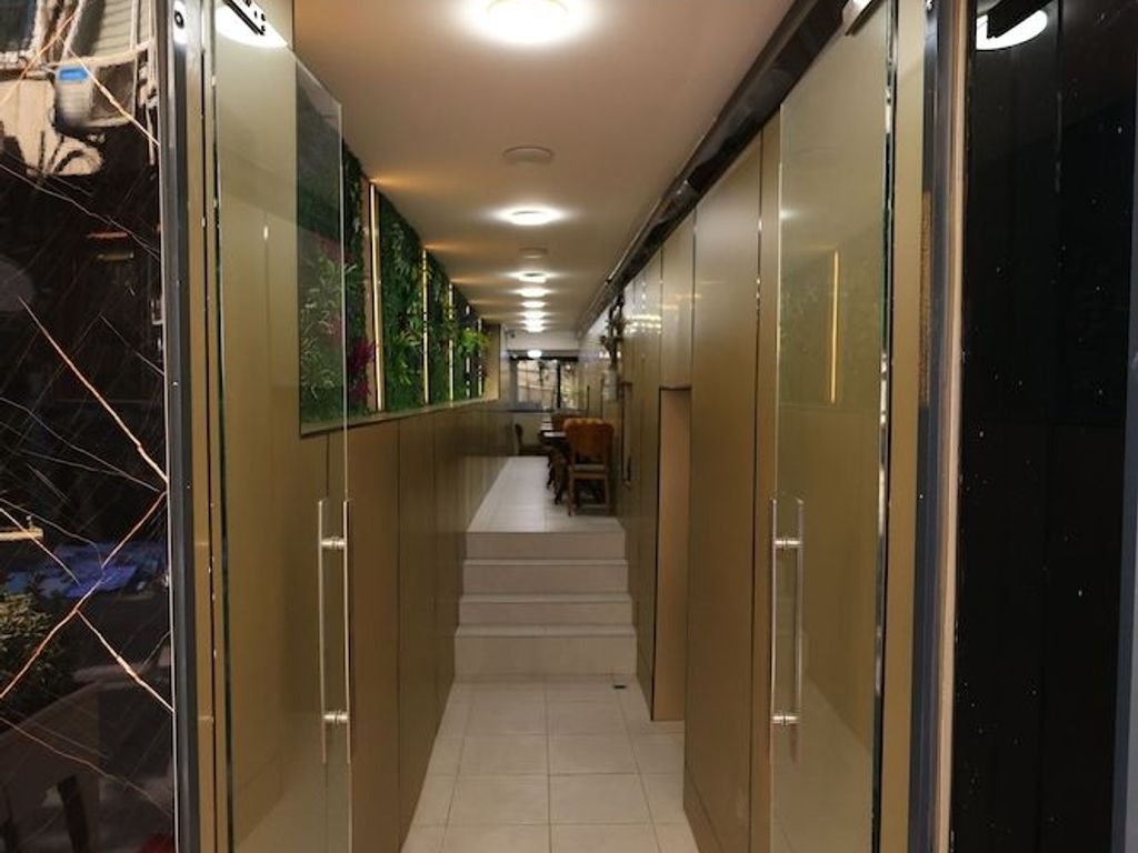 Hotel New House
