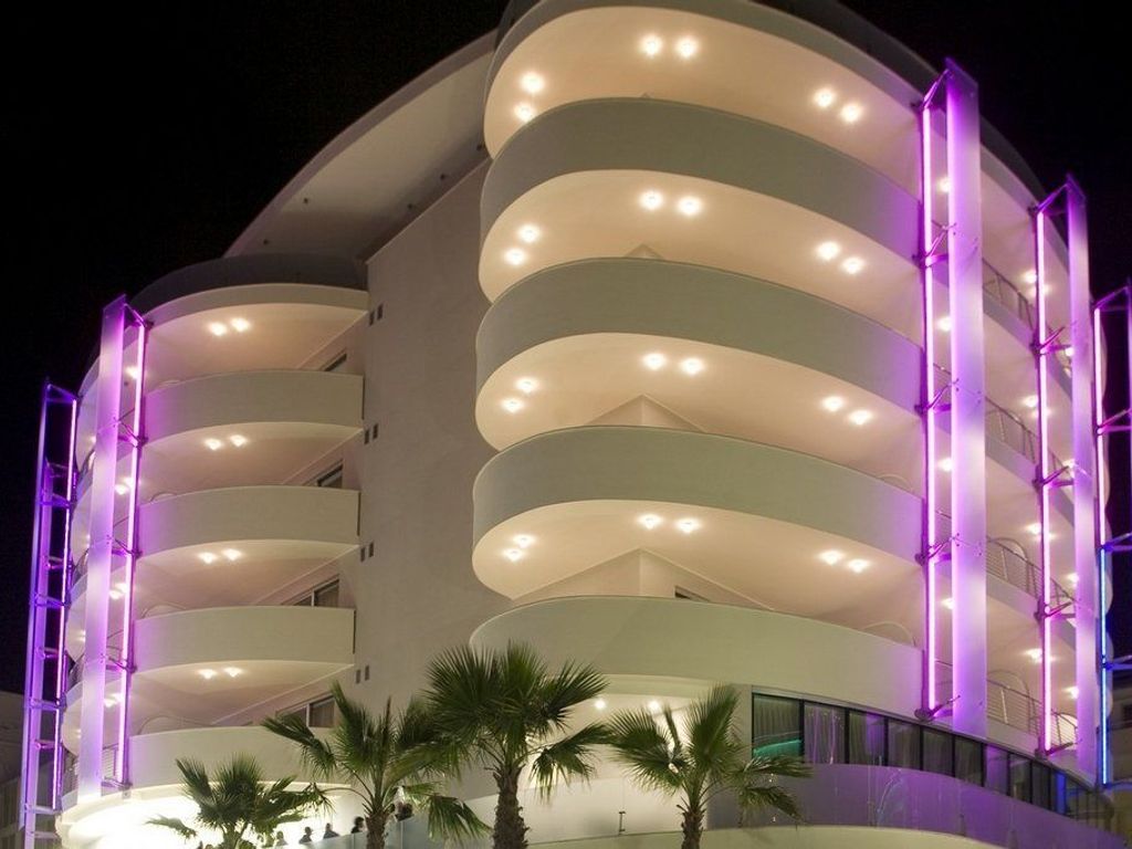 Premier & Suites Premier Resort