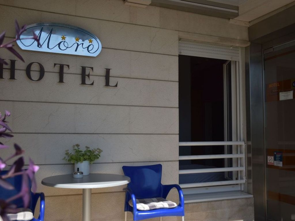 Hotel More