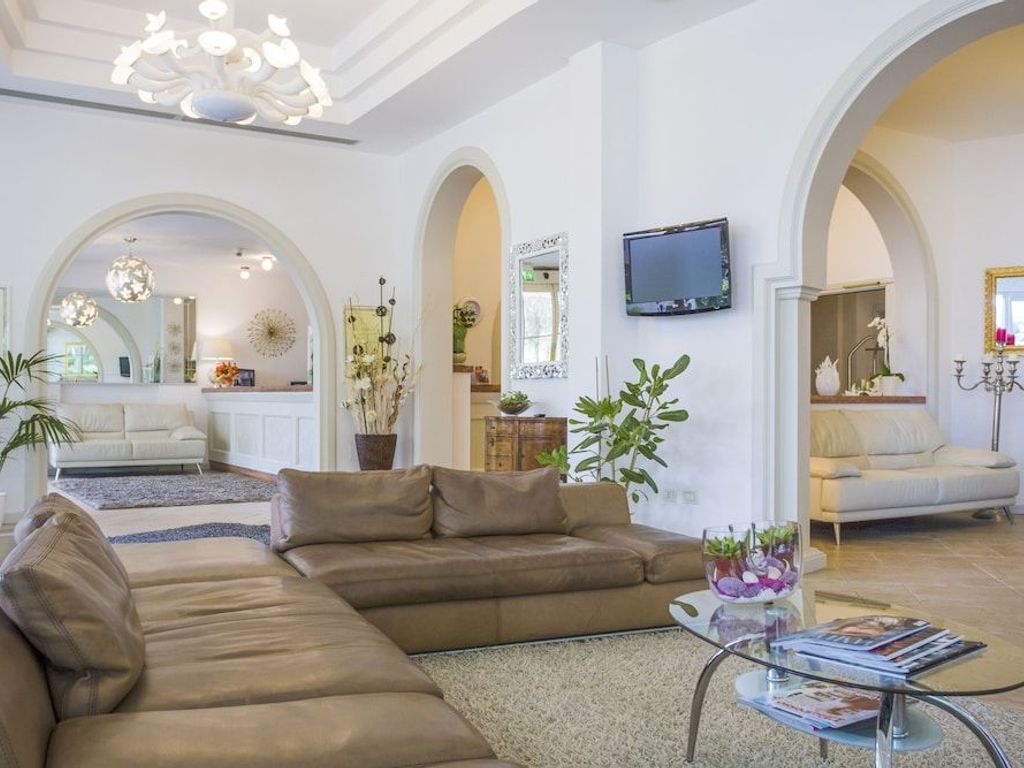 Hotel Belvedere