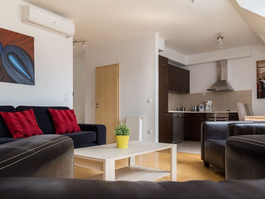 Hotel Gozsdu Court