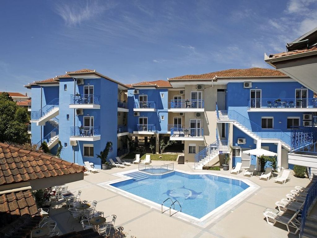 Stratos Hotel