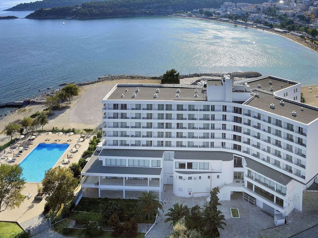 Lucy Hotel