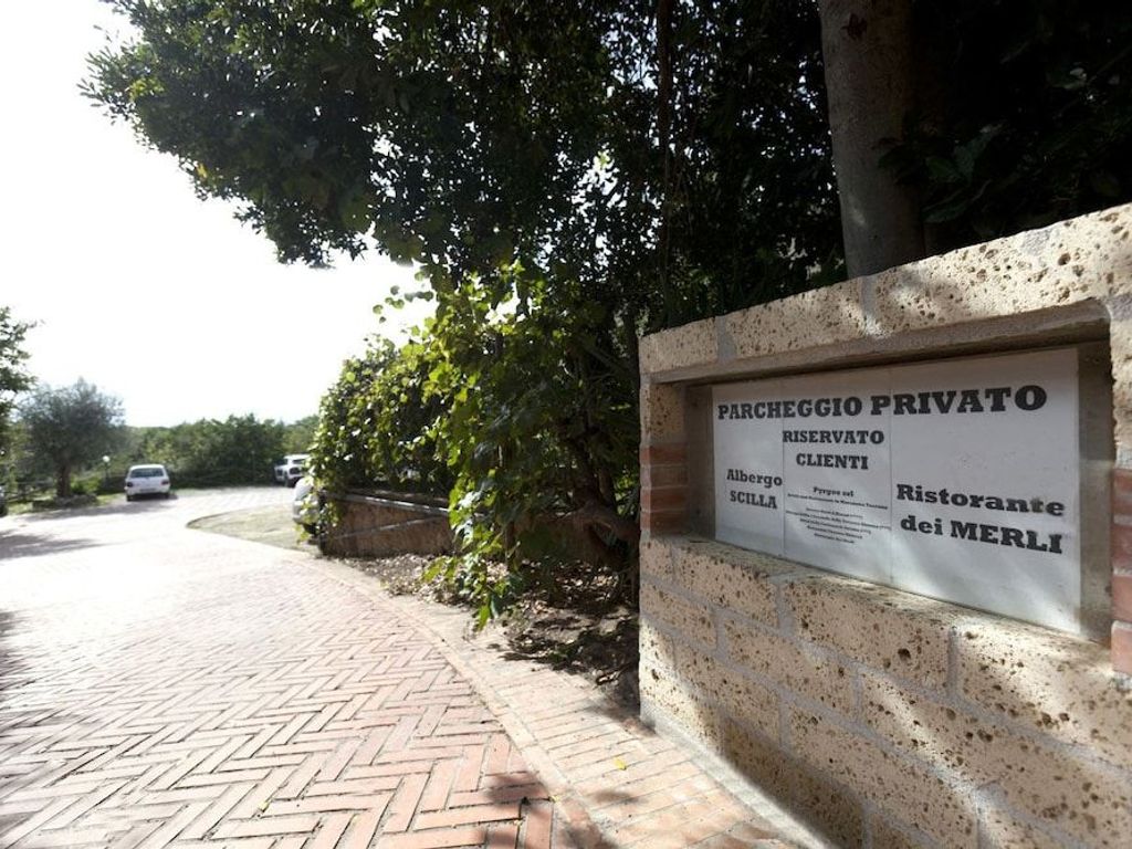 Albergo Scilla