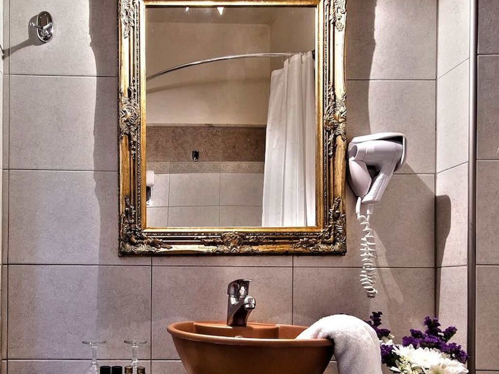 Doupiani House Hotel