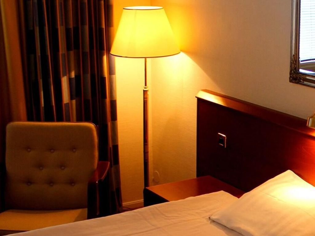 City Hotel
