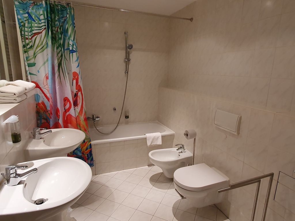 Solitaire Hotel & Boardinghouse