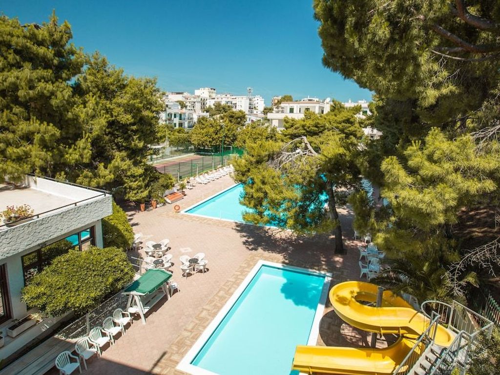 Hotel Mediterraneo
