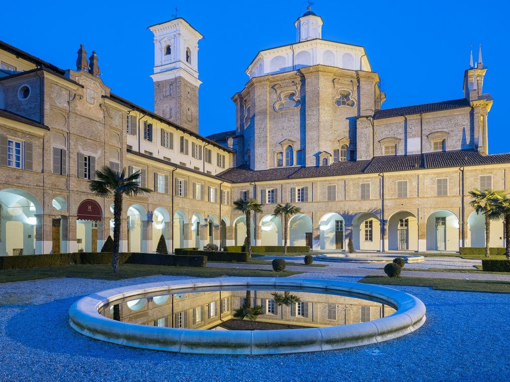 Monastero Cherasco Somaschi Hotel
