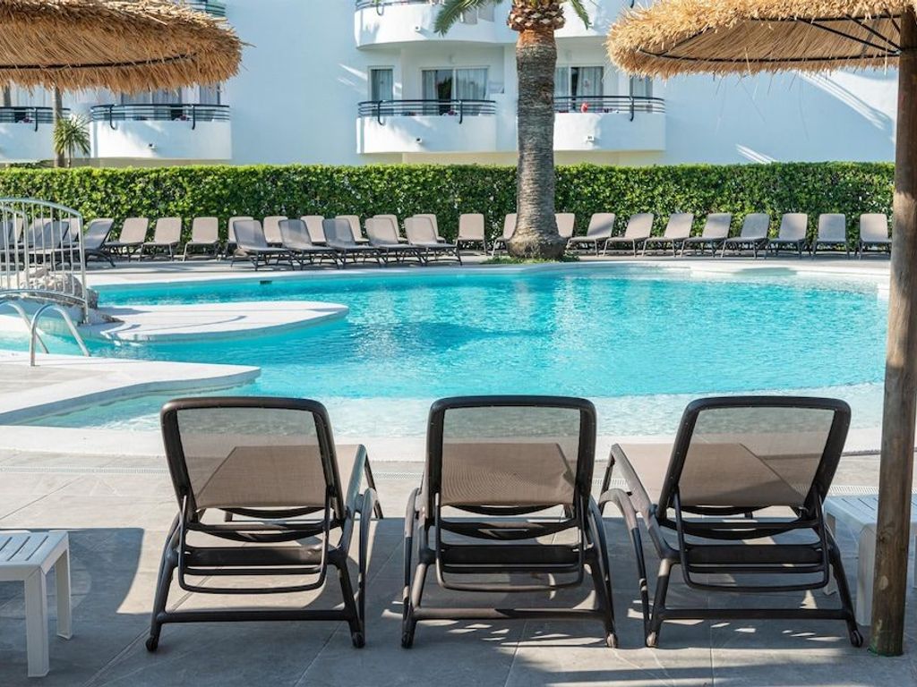 Alcudia Beach Apartments