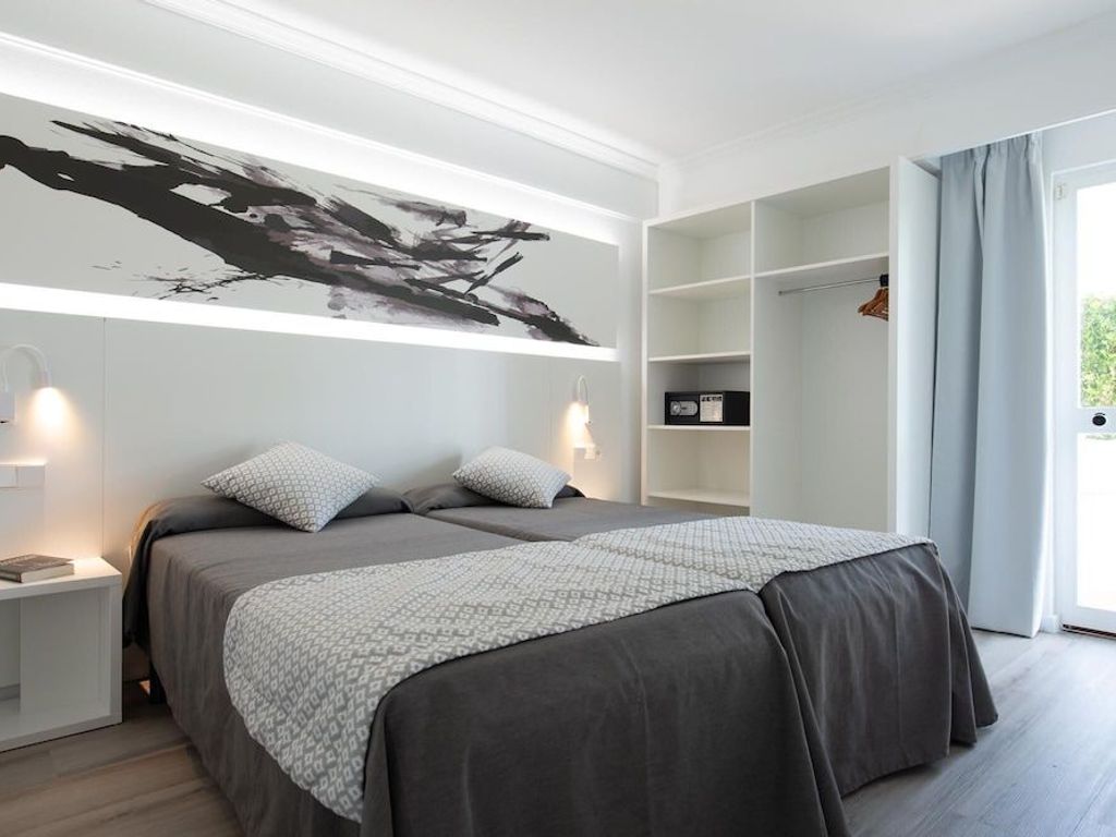 Alcudia Beach Apartments