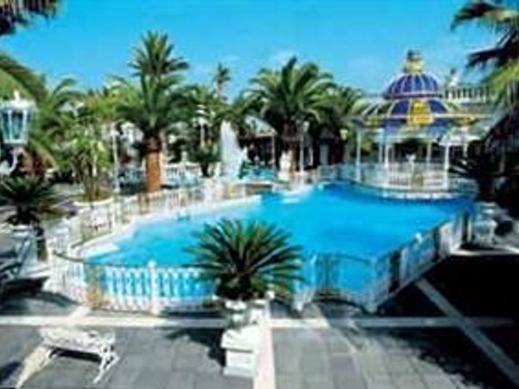 Grand Hotel La Sonrisa