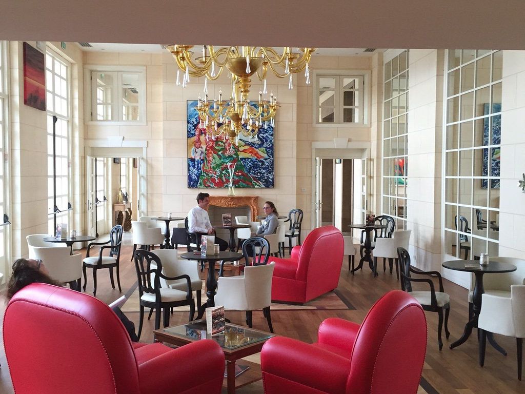 Bristol Grand Hotel Resort & Spa