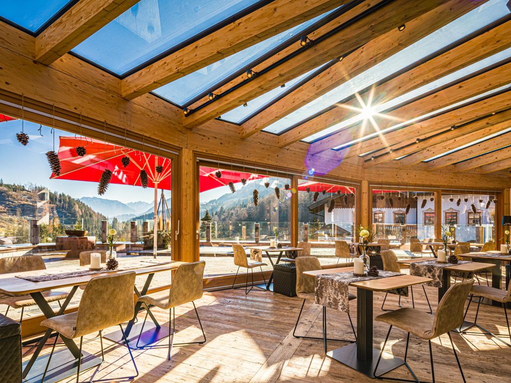 BW Signature Collection Feuriger Tatzlwurm Berghotel & Spa