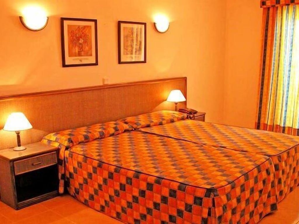 Aparthotel Calema Avenida Jardim