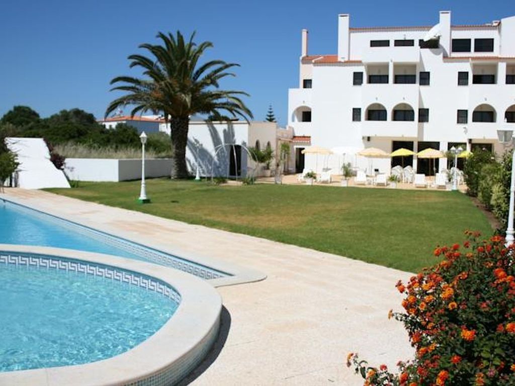 Don Tenorio Aparthotel