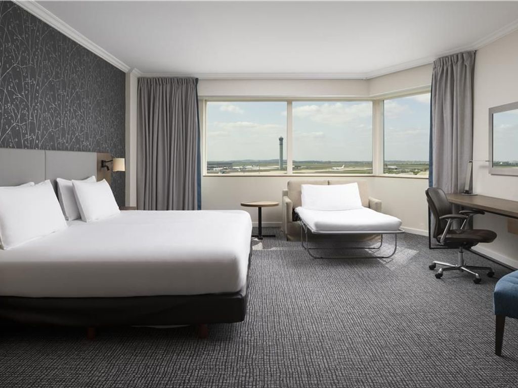 Hilton Paris Charles de Gaulle Airport