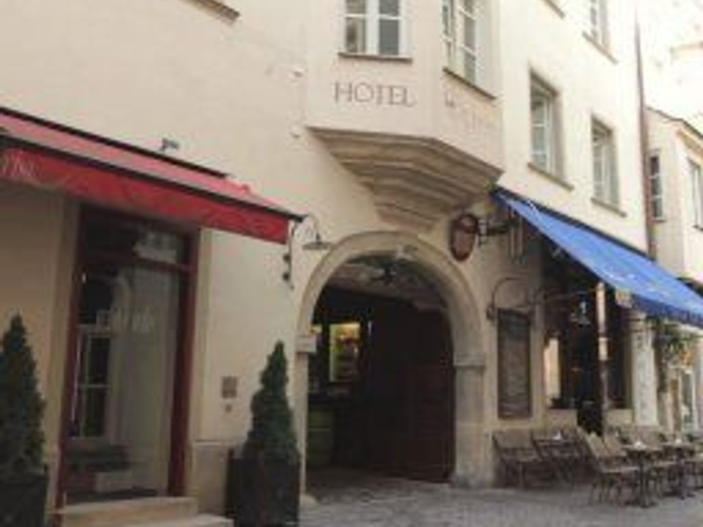 Orphée Grosses Haus