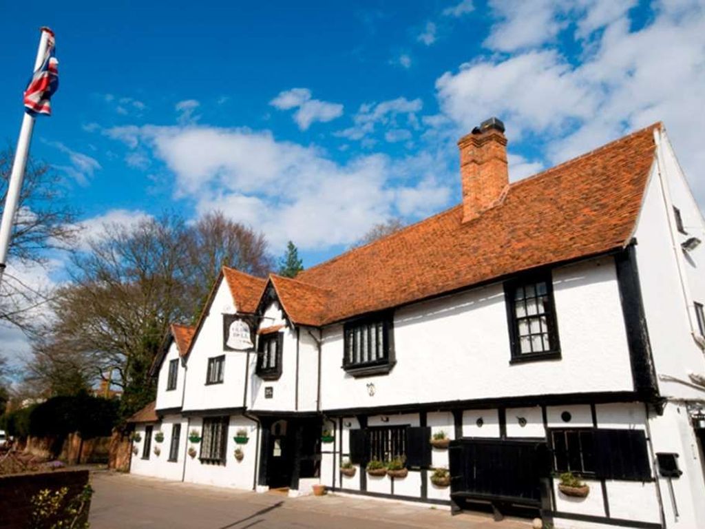 The Olde Bell BW Signature Collection