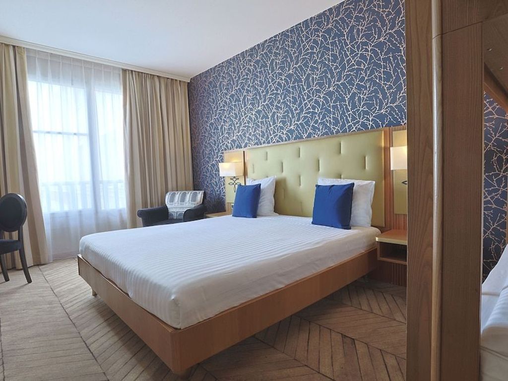 Dream Castle Hotel