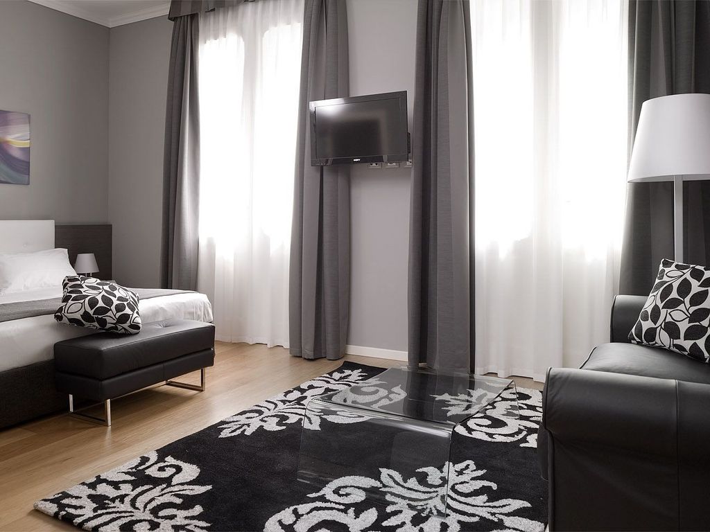 Palace Suite